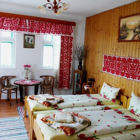 Kristaly Vendeghaz Hotell Rimetea Exteriör bild