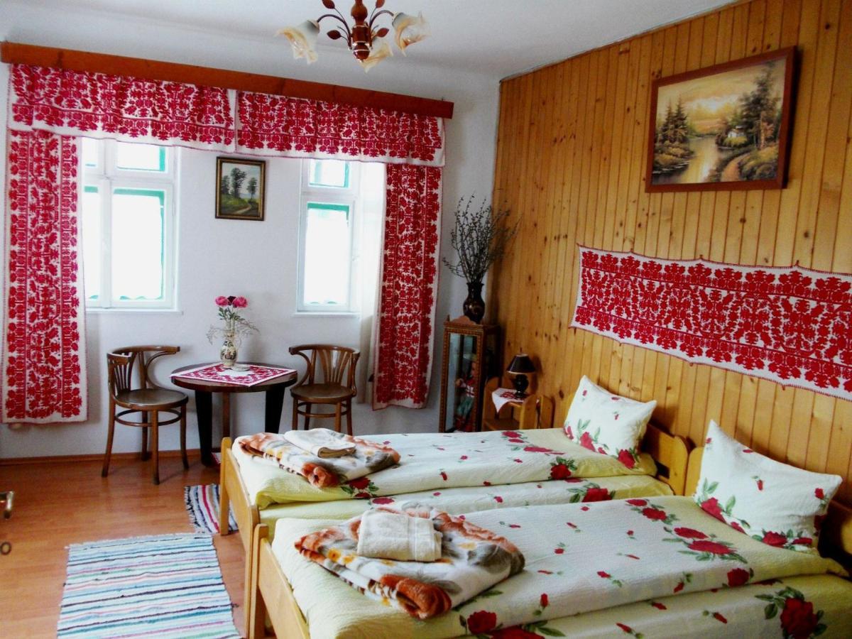 Kristaly Vendeghaz Hotell Rimetea Exteriör bild